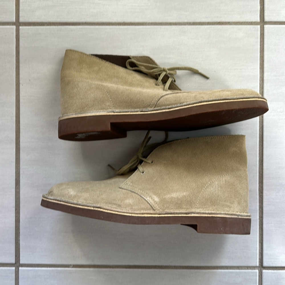 Clarks tan Chukka boot Sz11.5